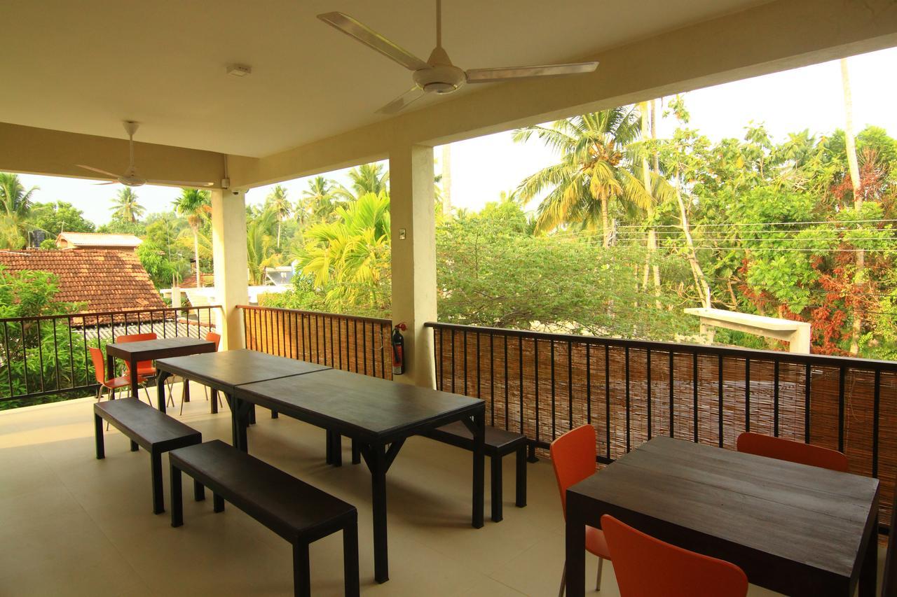 Jj'S Hostel มิริสซา ภายนอก รูปภาพ