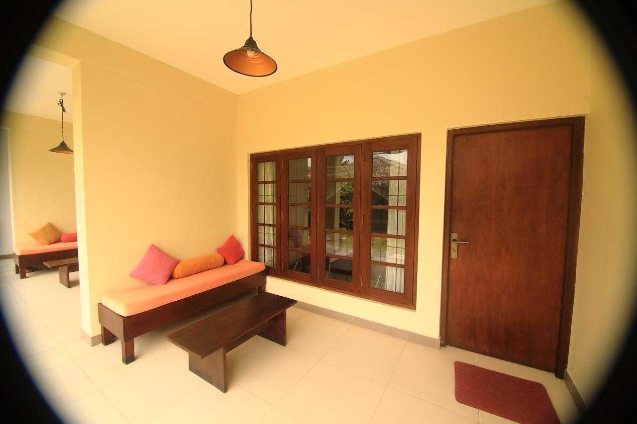 Jj'S Hostel มิริสซา ภายนอก รูปภาพ