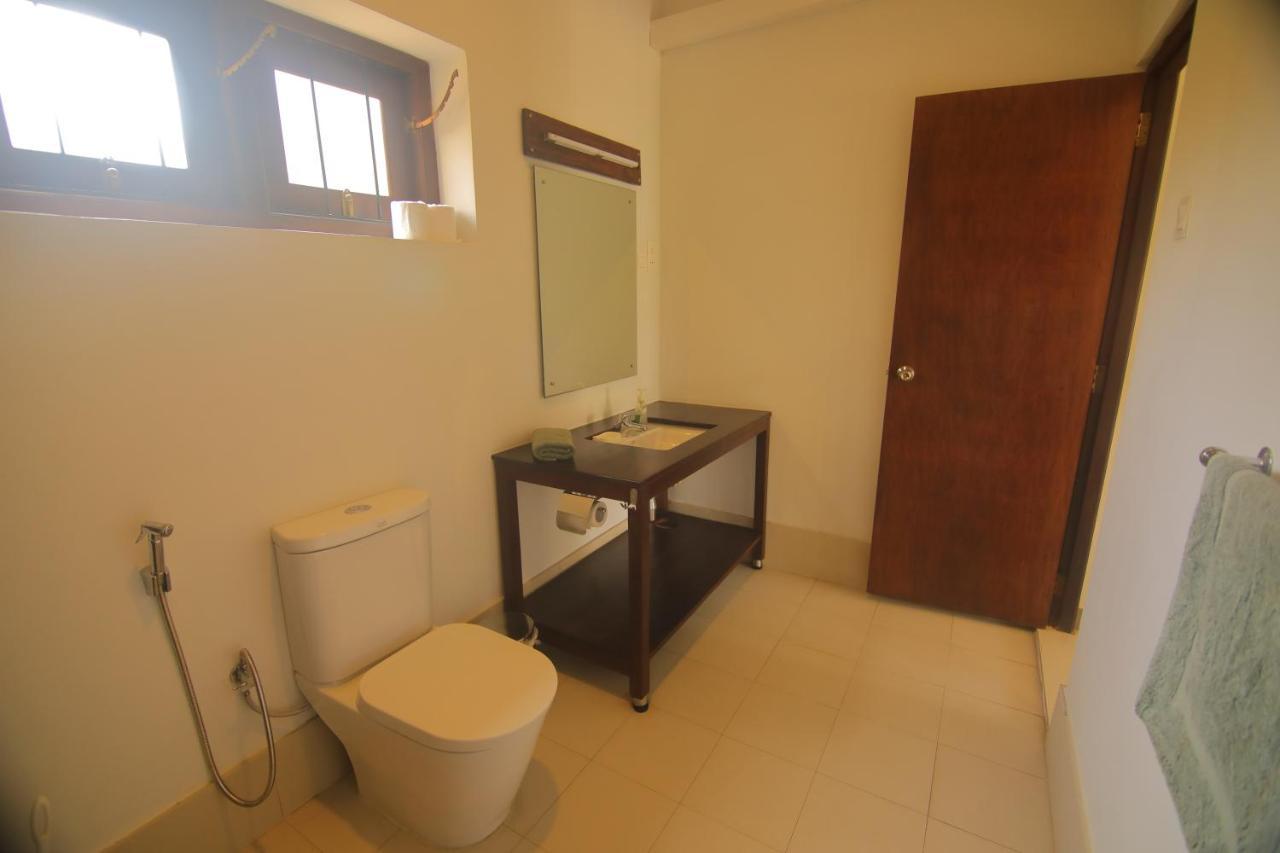 Jj'S Hostel มิริสซา ภายนอก รูปภาพ